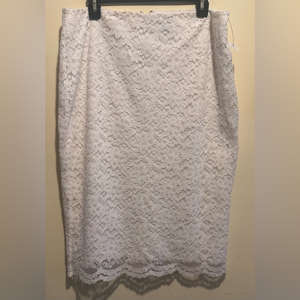 WORTHINGTON size 14, CREAM colored, Lace Pencil Skirt.  NWT!!